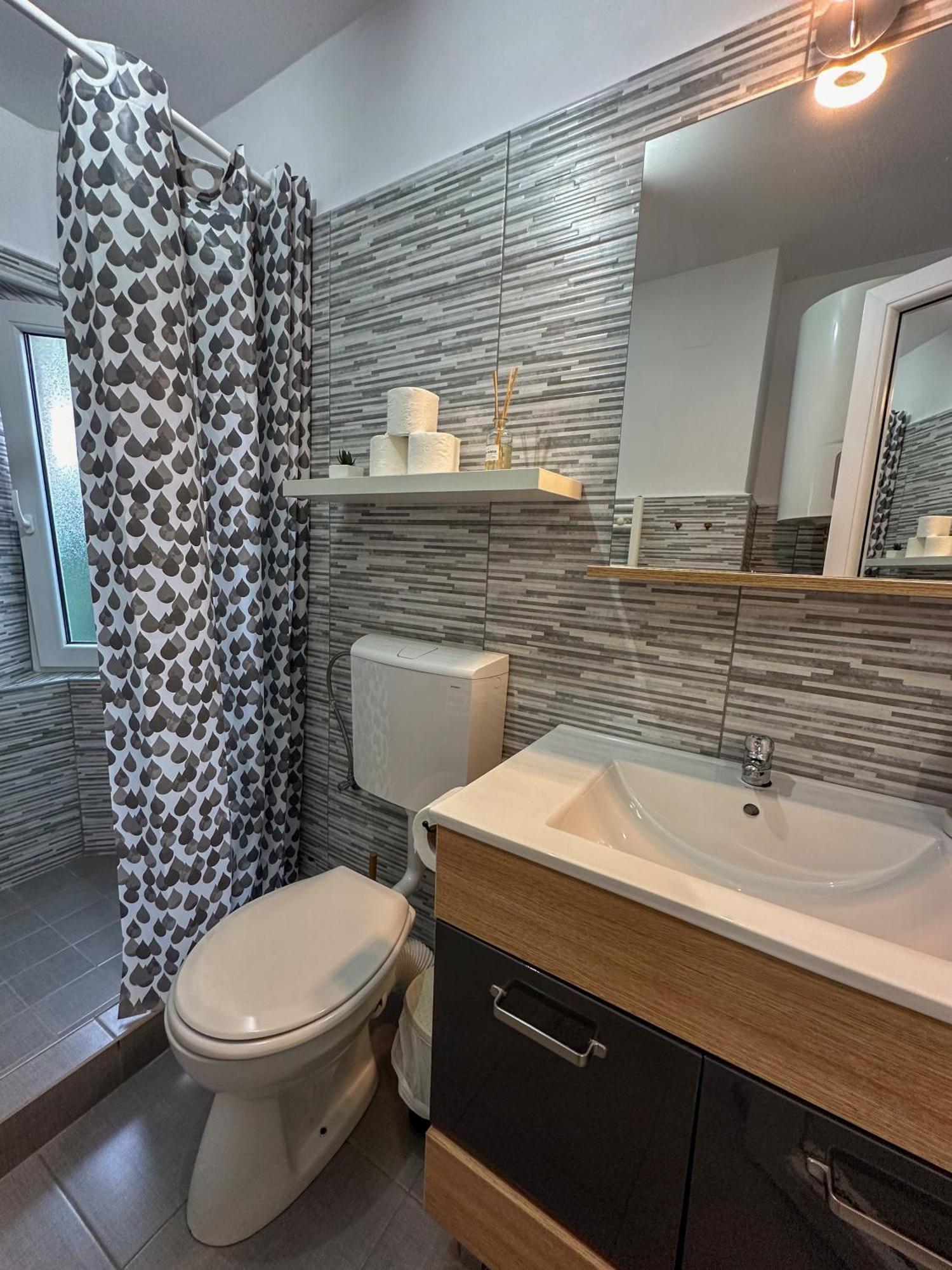 Serenity House Apartments سيبيو الغرفة الصورة