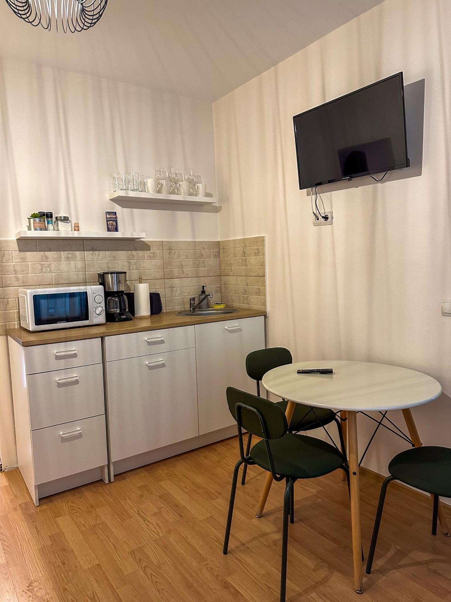 Serenity House Apartments سيبيو الغرفة الصورة