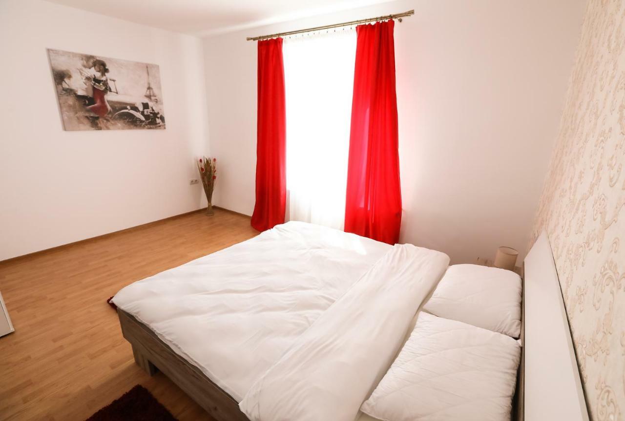 Serenity House Apartments سيبيو المظهر الخارجي الصورة
