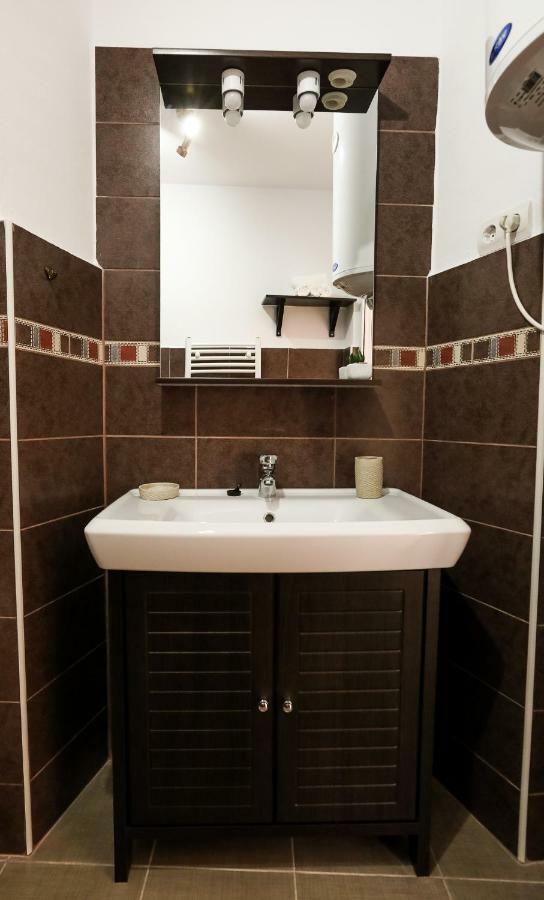 Serenity House Apartments سيبيو المظهر الخارجي الصورة